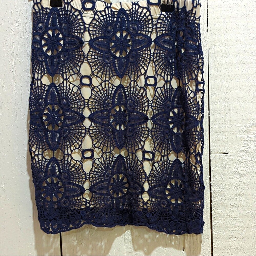 Millenium Blue Lace Overlay Pencil Skirt Beige Lined Knee Length Size S